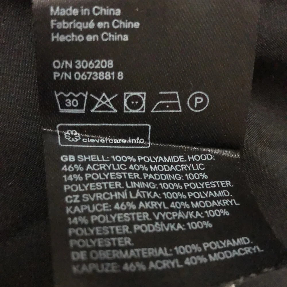 H&M Shiny Puffer Jacket - Picture 7 of 7